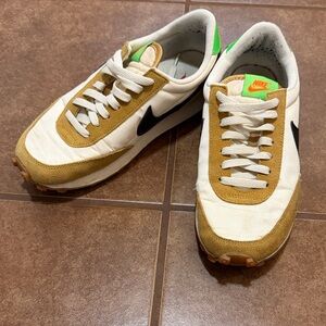 Nike Men's White and Brown Sneakers